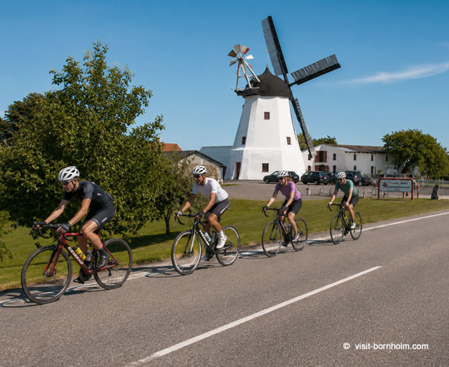Årsdale – cykelruter, havn og vindmølle