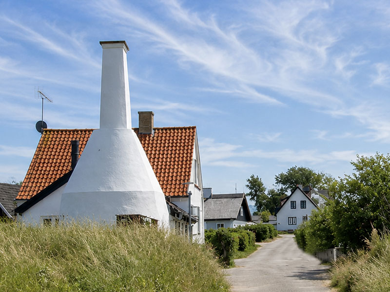 Melsted – fiskerleje med strand og madmuseum ved Gudhjem