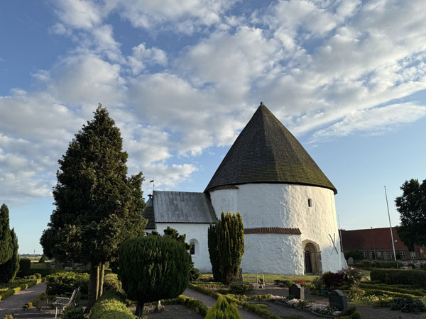 Nyker Rundkirke