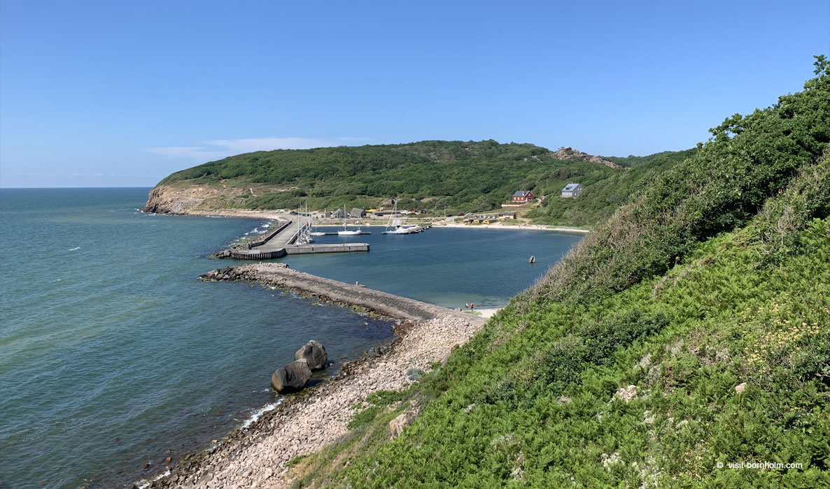 Widok na Hammerhavn z Hammerknuden