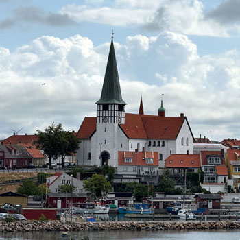 Gåtur i Rønne – historie, arkitektur og havnestemning i Bornholms hovedstad