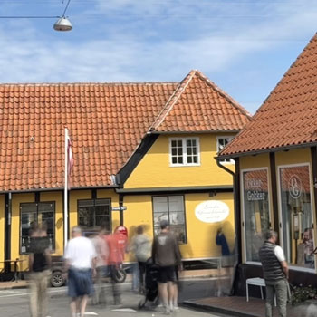 Svaneke – Bunte Häuschen, Handwerkstradition und maritime Atmosphäre